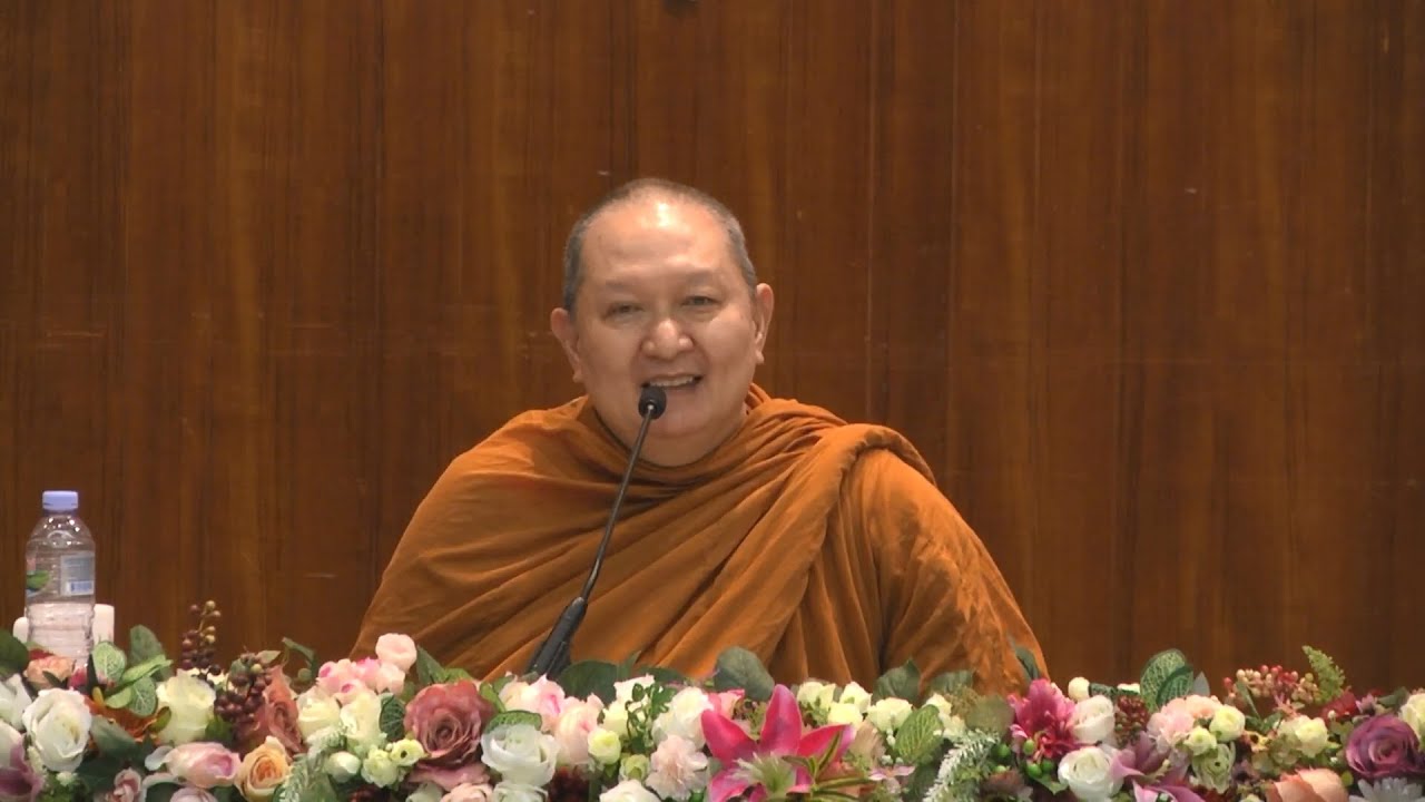 หลวงพ่อปราโมทย์ แสดงธรรม ณ ชมรมกัลยาณธรรม 18 ต.ค. 2558
