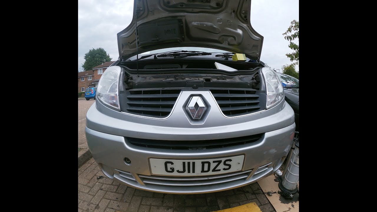 Jak zdemontować przedni zderzak/ Remove front bumper Renault Trafic, Opel Vivaro