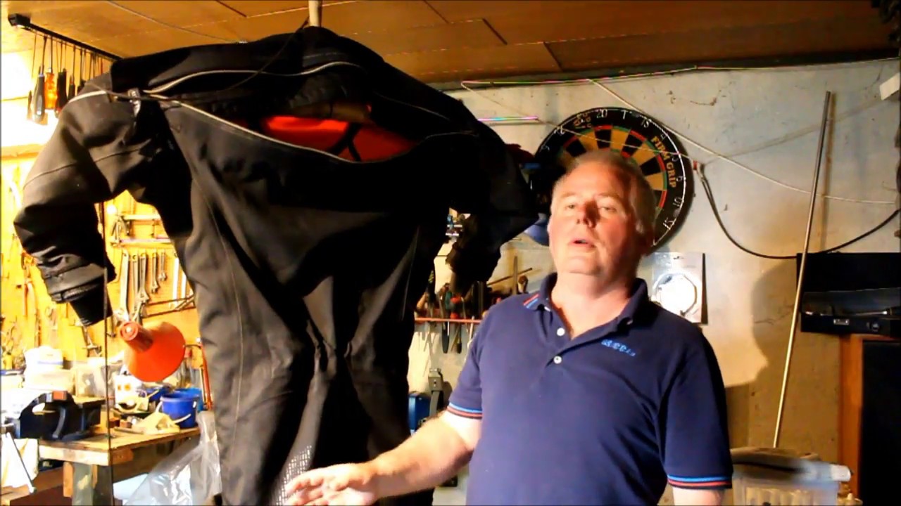 Dry suit drying