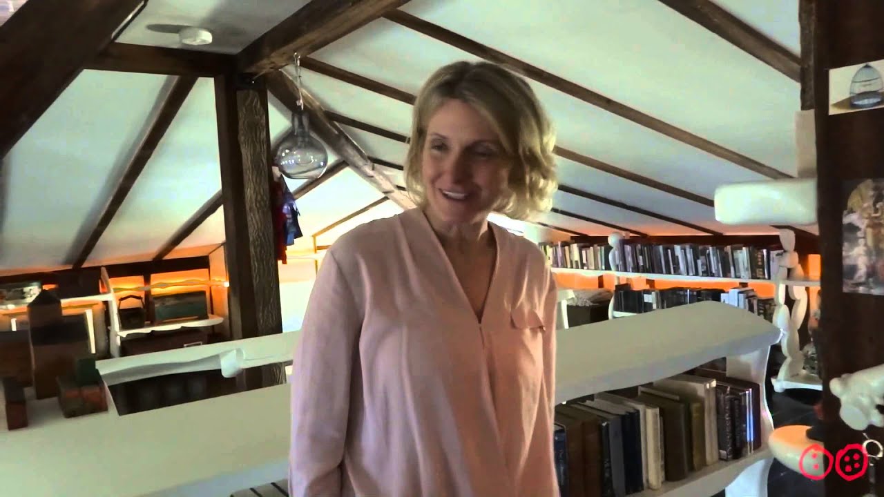 Eat, Pray, Crib - Own author Elizabeth Gilbert's beautiful home.