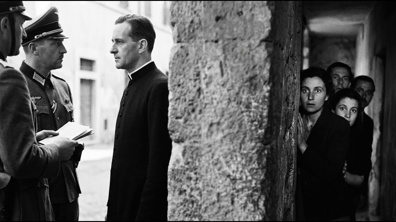 Le Prêtre Irlandais du Vatican — 6 500 Vies Sauvées Sous  la Gestapo