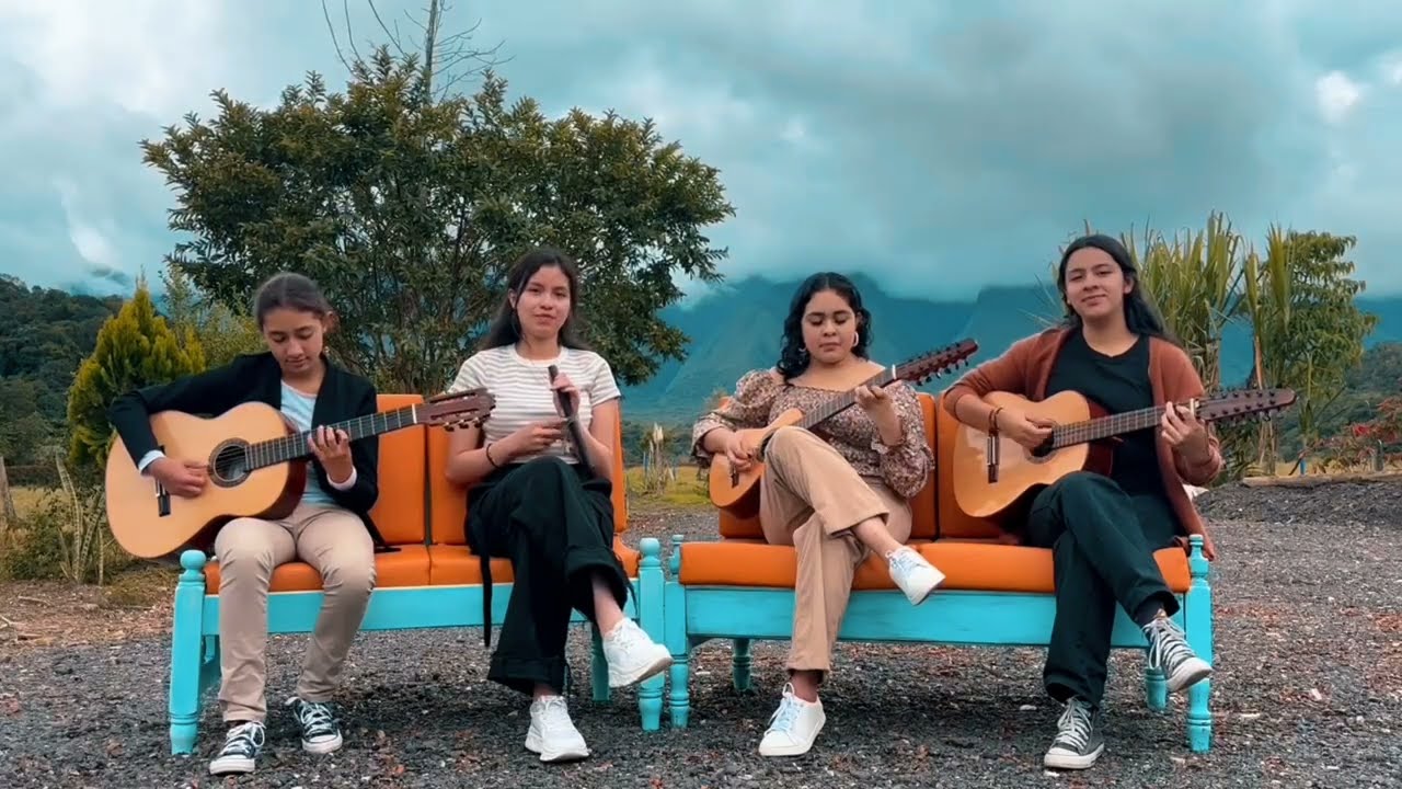 Dos Corazoncitos- Las Damitas Boyacenses