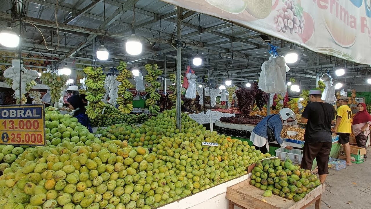 Indonesian Fruit Stall • All About Tropical Fruit • Tangerang