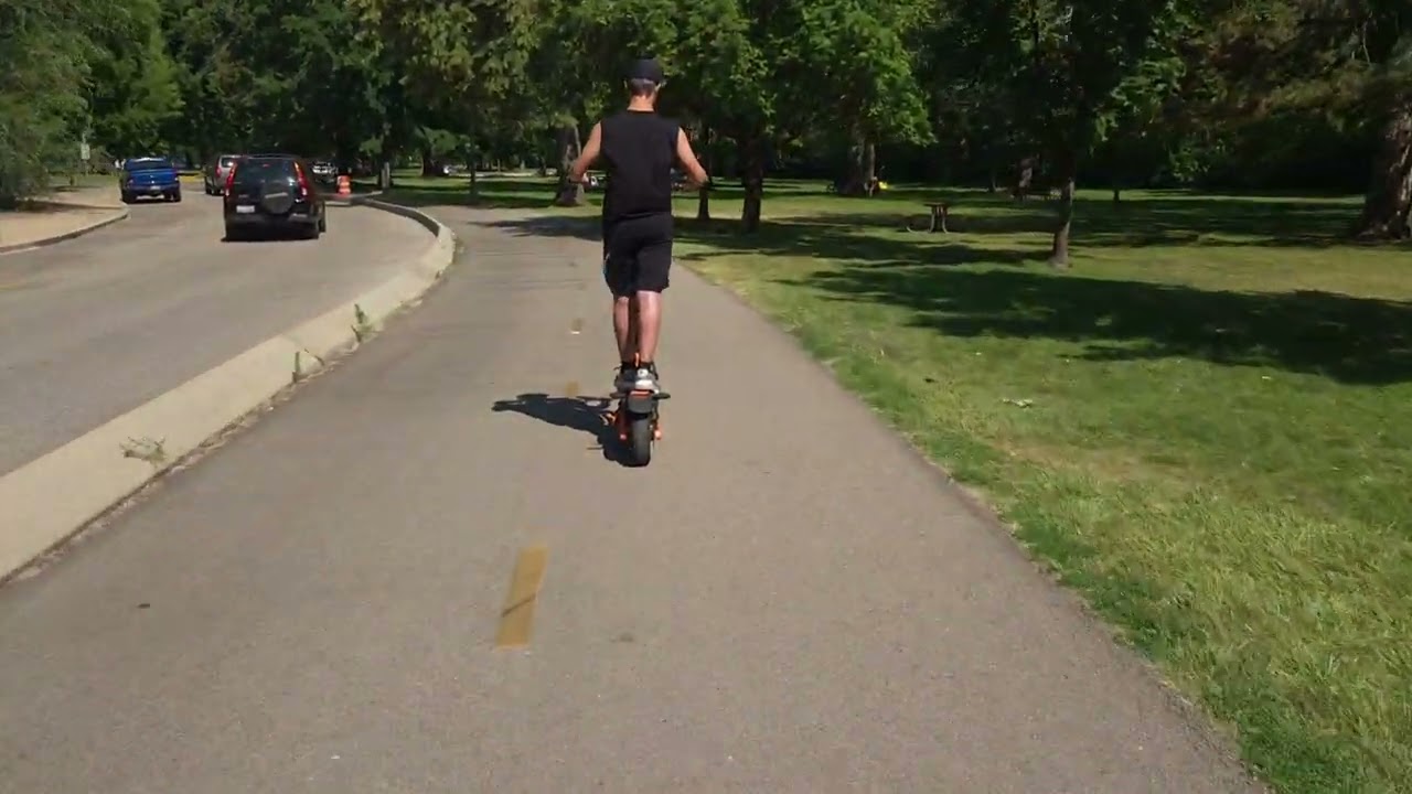 🚨🚨EPIC FAIL! RIDING scooter at 30mph until something happens at the very end! Didn't end well!🚨