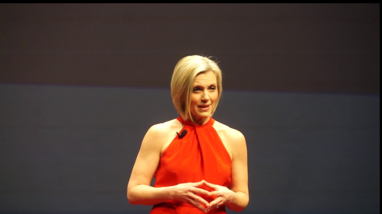 Создание пространства для трансгендерных детей | Сара Гарвуд | TEDxRitenourRoad