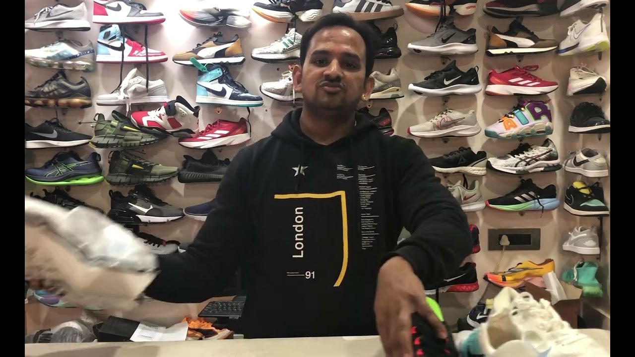 Vomero 15 Running shoes.. call watsapp 7017211551 for order.. delivery all over India.. 