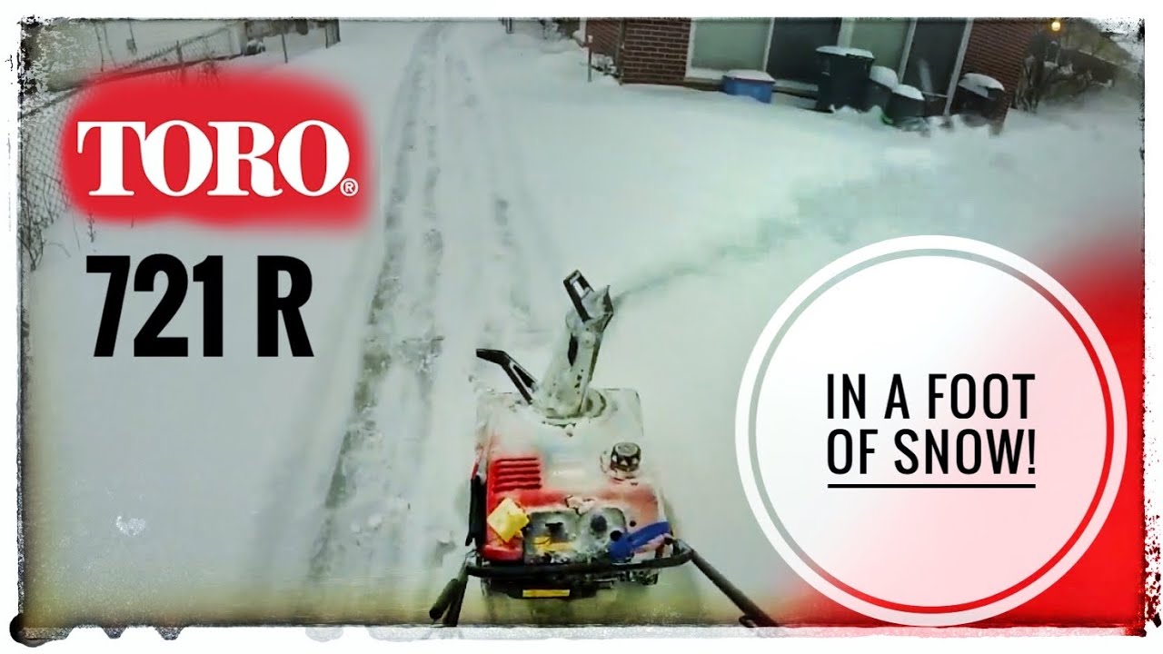 🔴 Toro power clear 721 R 🔴 in a foot of snow