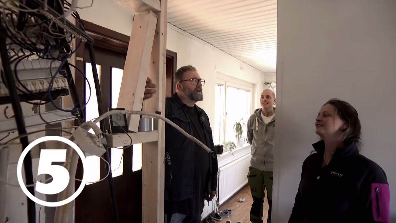 Farliga elledningar och ett uppbilat golv | Arga snickaren med Adam Alsing