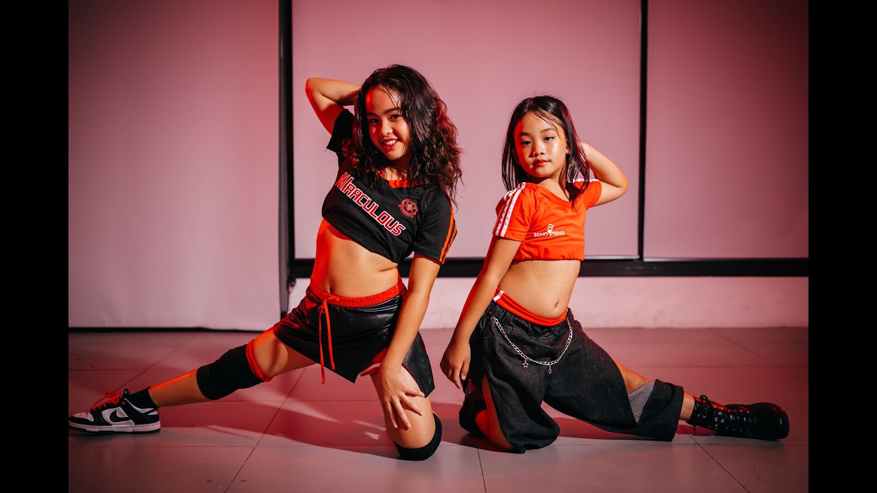 Spacial dance performance Ally JE Tam cover by Danzy