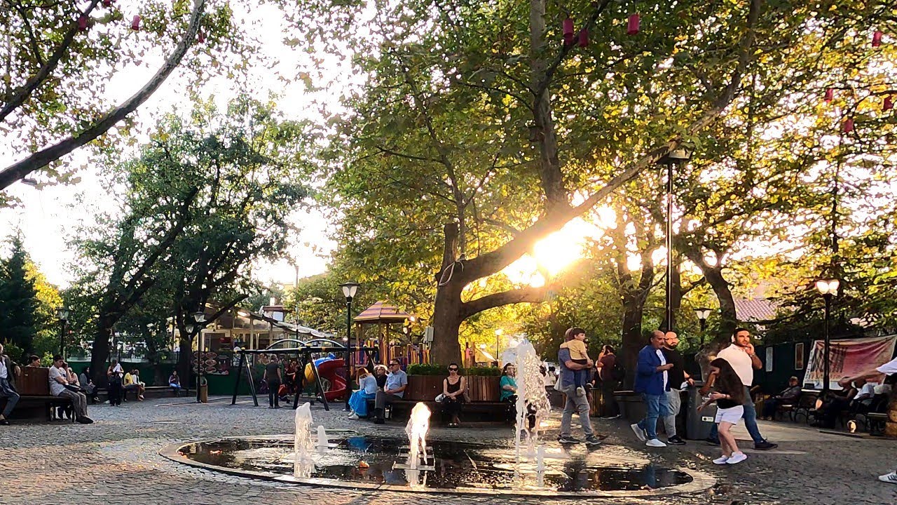 Ankara, Tunalı Hilmi Caddesi ve Kuğulu Park Yürüyüş Turu - Tunali Hilmi Street and Kugulu Park Walk