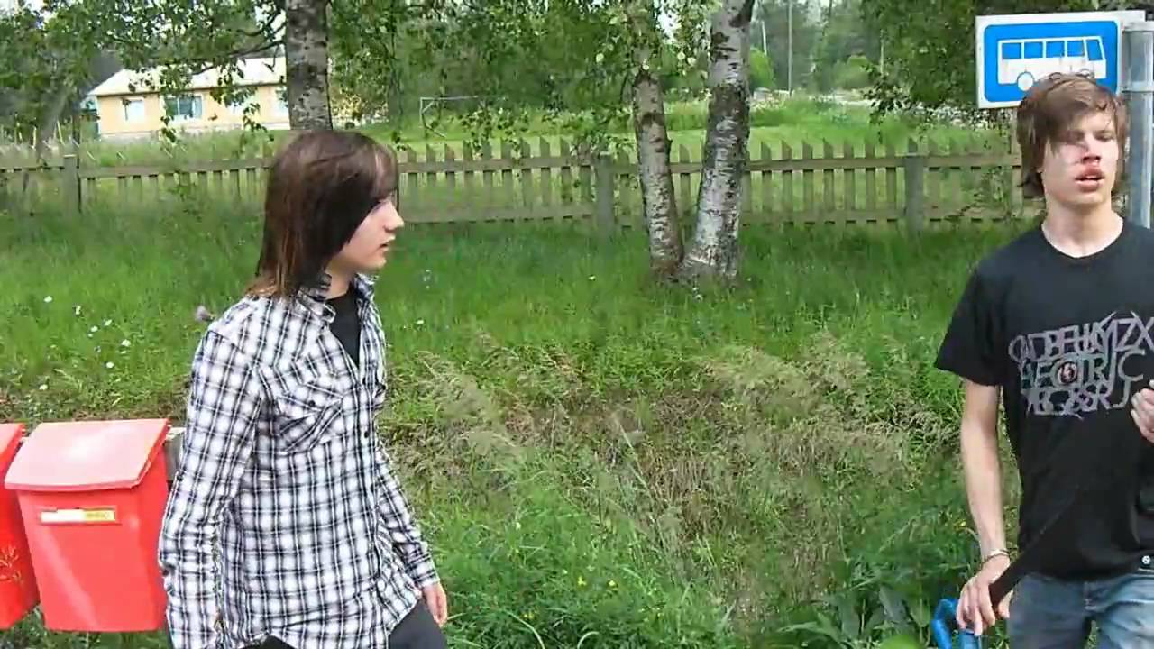 Keltainen auto