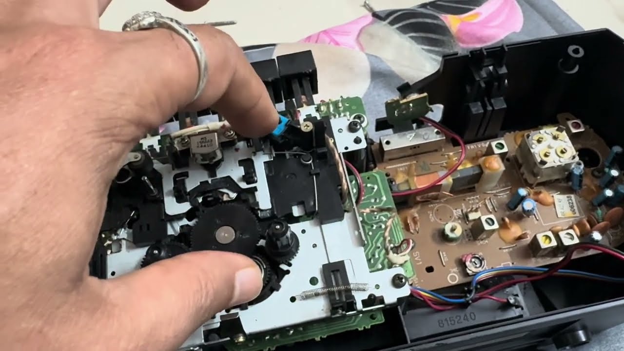 VHS tape mechanism & settings explained