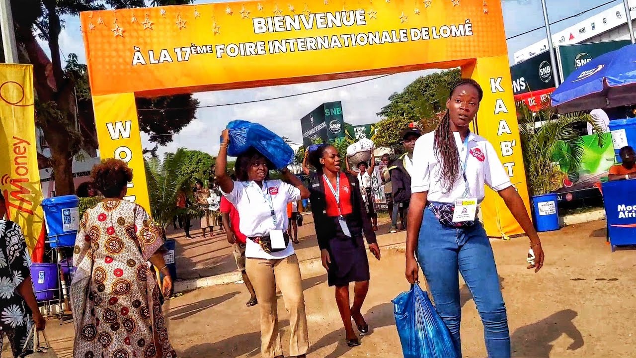 Foire Internationale de Lomé.| Christmas celebration in Lomé Togo west Africa 🇹🇬. Vlogmas.