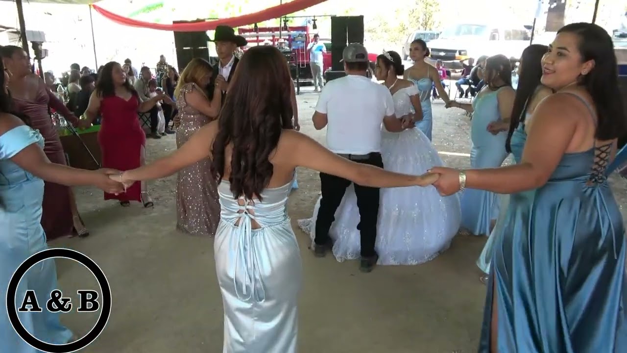 QUE HERMOSO  VALS FAMILIAR EN ESTA HERMOSA BODA EN PIEDRA GRANDE LUVIANOS MEXICO
