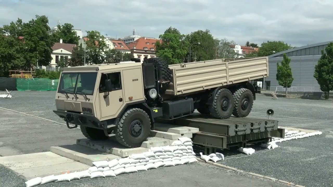 TATRA pro armádu   IDET  2023