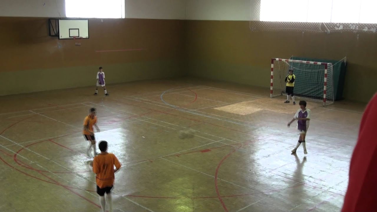 RADIO ENOL VUESTRARADIO - FUTBOL SALA EN LUARCA ASTURIAS. 1&ordm;  TIEMPO