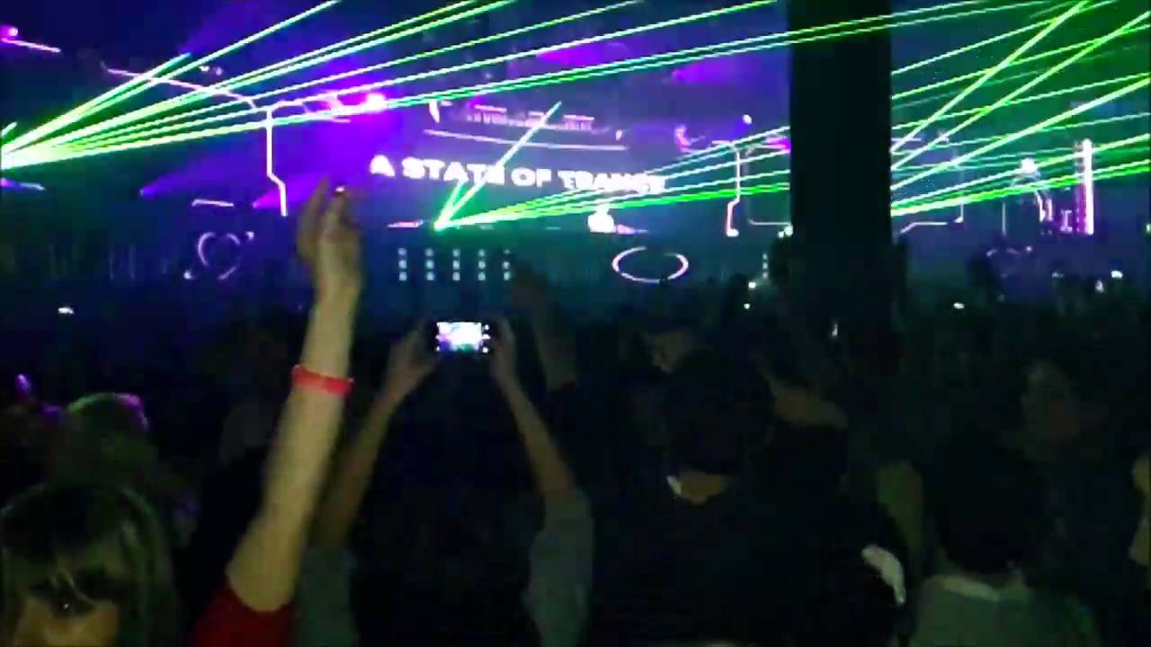 Dancing crowd at ASOT 650 in Almaty (Slow motion)