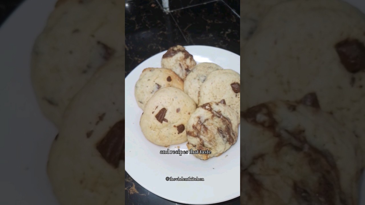 Infused chocolate chip cookies #shorts #420 #baking #cookies #chocolate #foodie