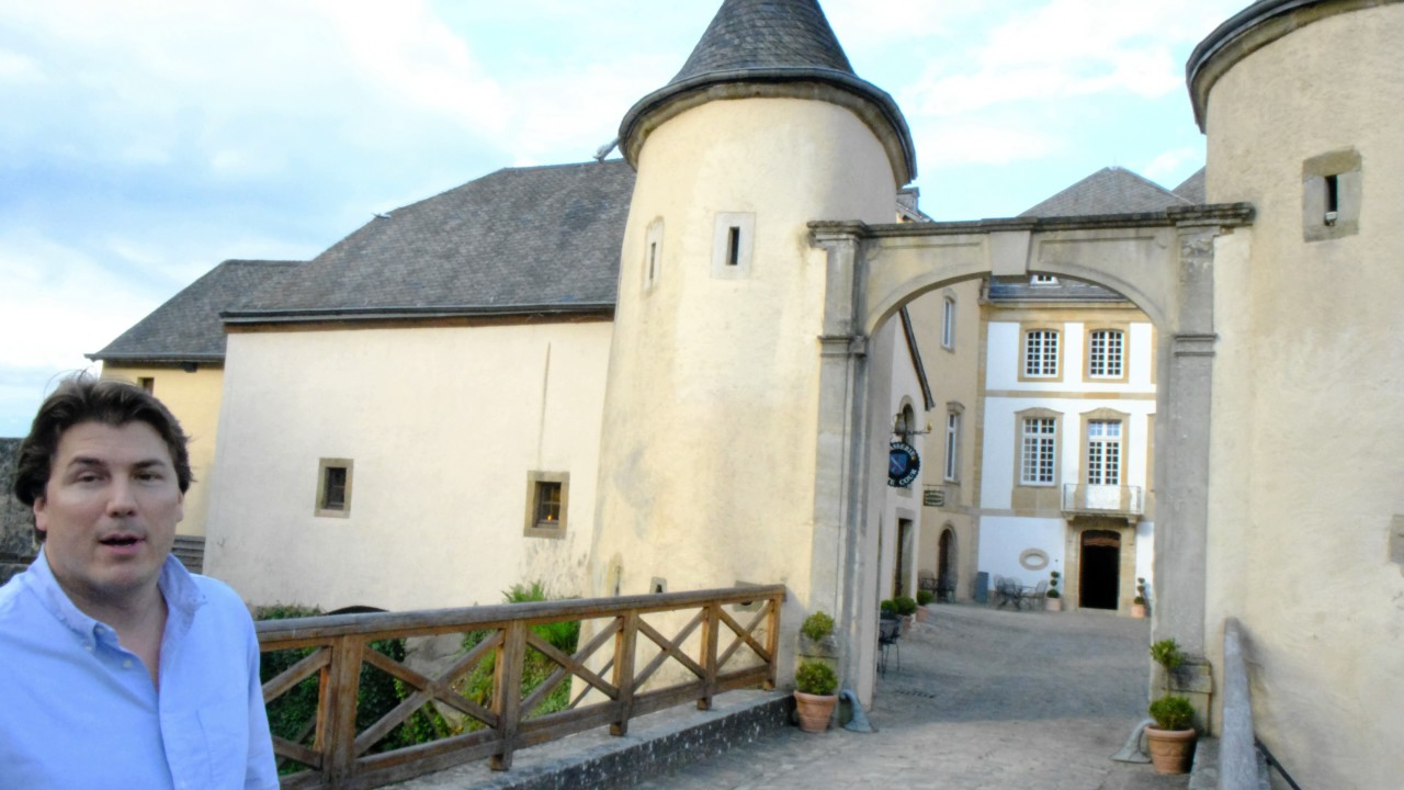 Schiltz presents Chateau Bourglinster in Luxembourg