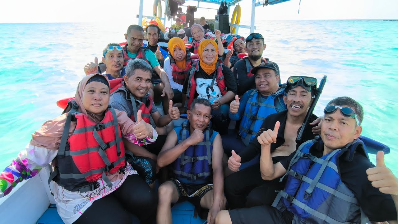 WISATA BAHARI PESANTREN IMMIM ANG 86 DI PULAU BAHULUANG KEPULAUAN SELAYAR 2023