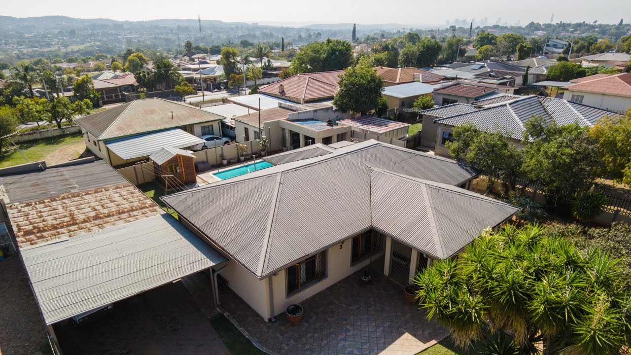 4 Bedroom For Sale | Pretoria West