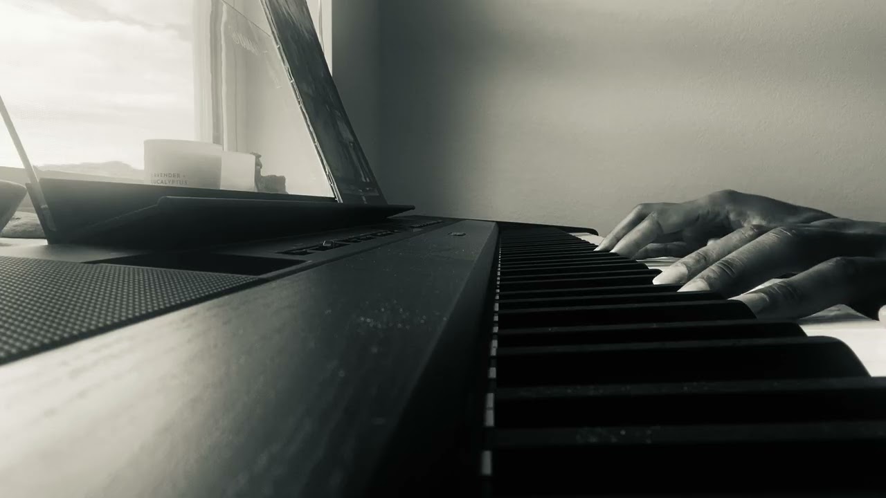Piano Freestyle #11 (Underwater Immersion)
