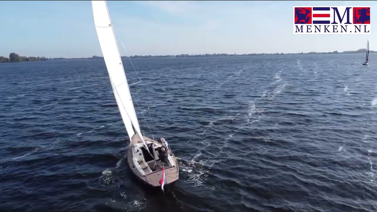 Flyer 33 clip with 3 boats at Lake Amsterdam. No voiceover.