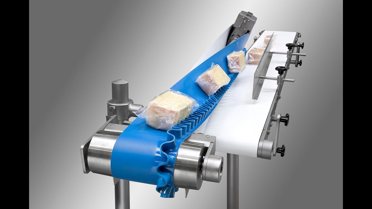 Cheese turning conveyor