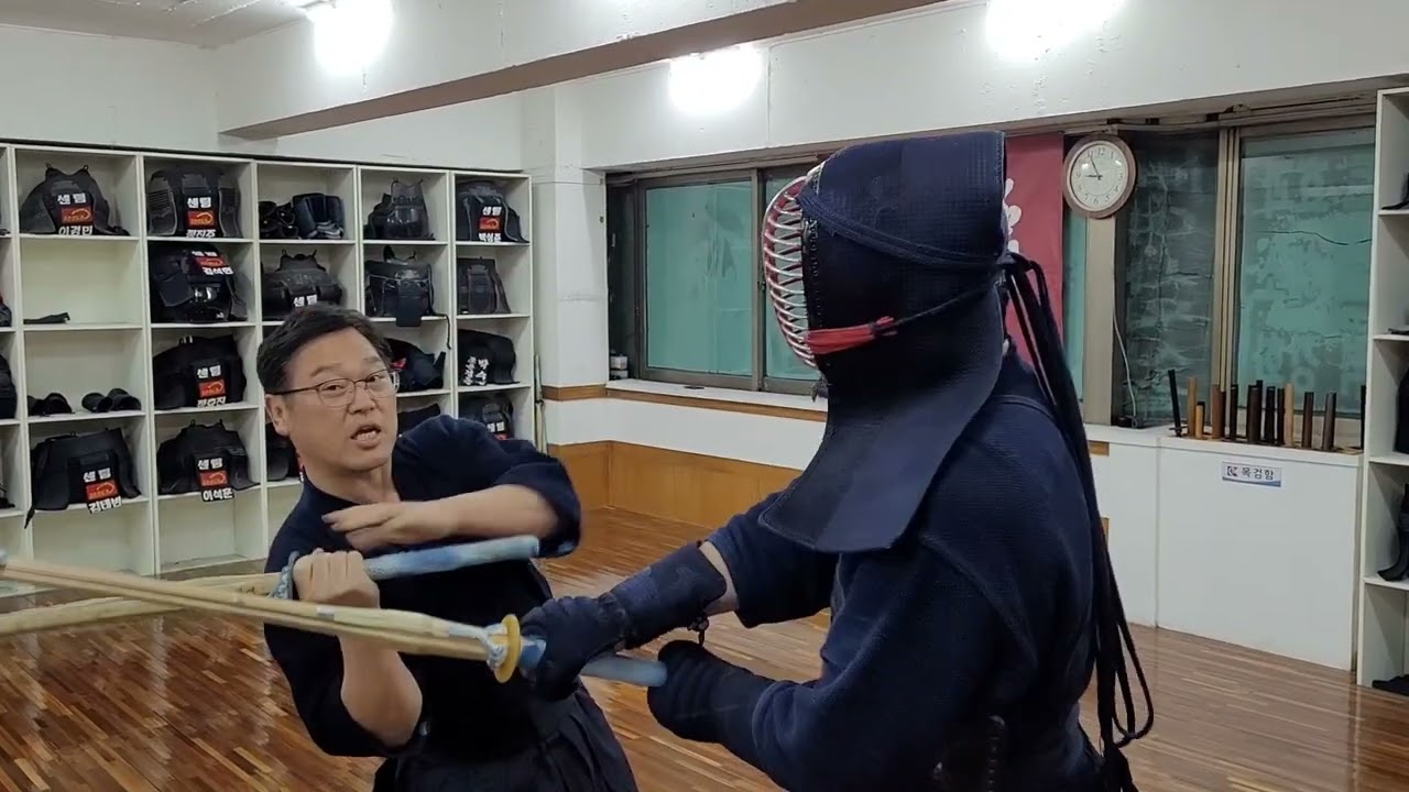도장 지도중...죽도제쳐 퇴격손목 설명 일부