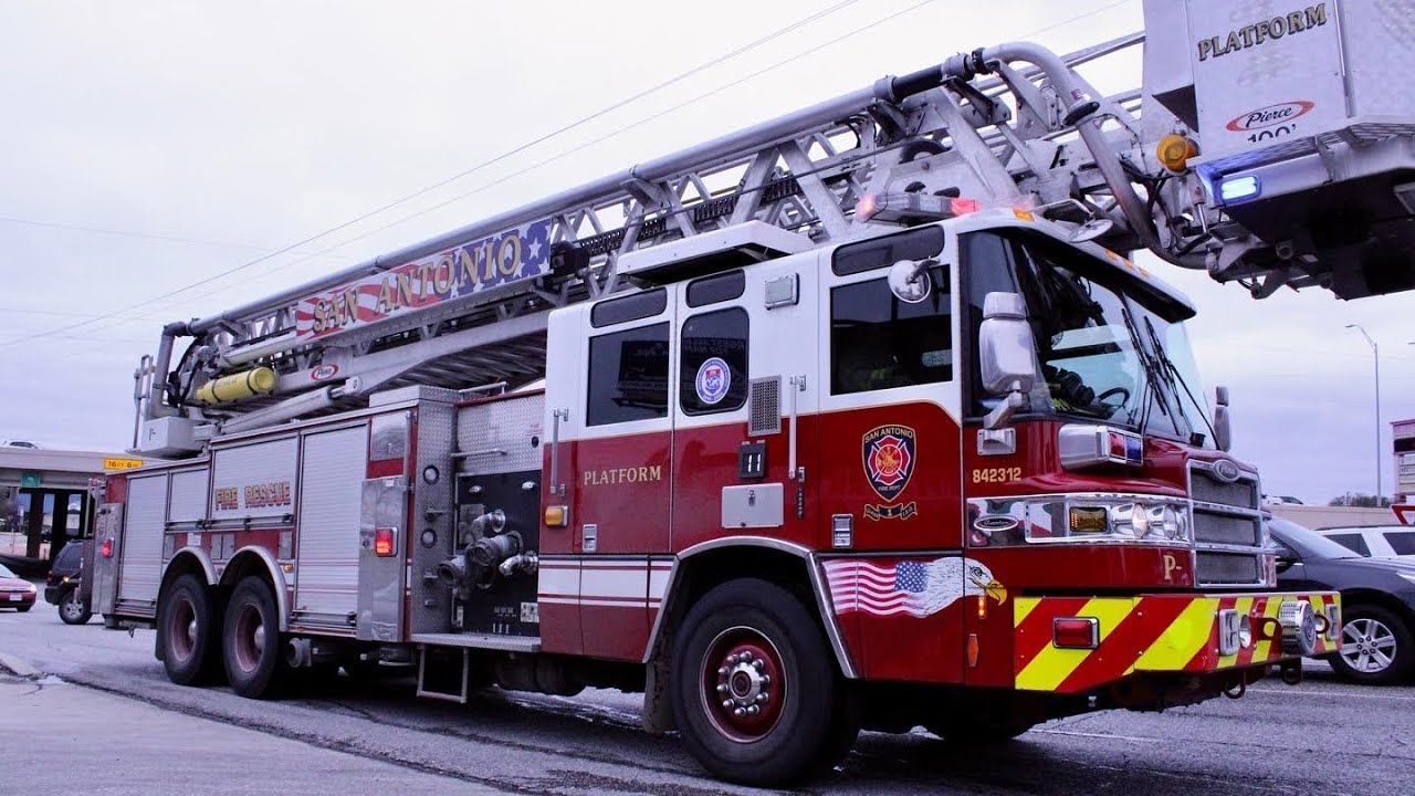 [2-Alarm Response!] [New Platform!] San Antonio Fire Department Response Compilation  7