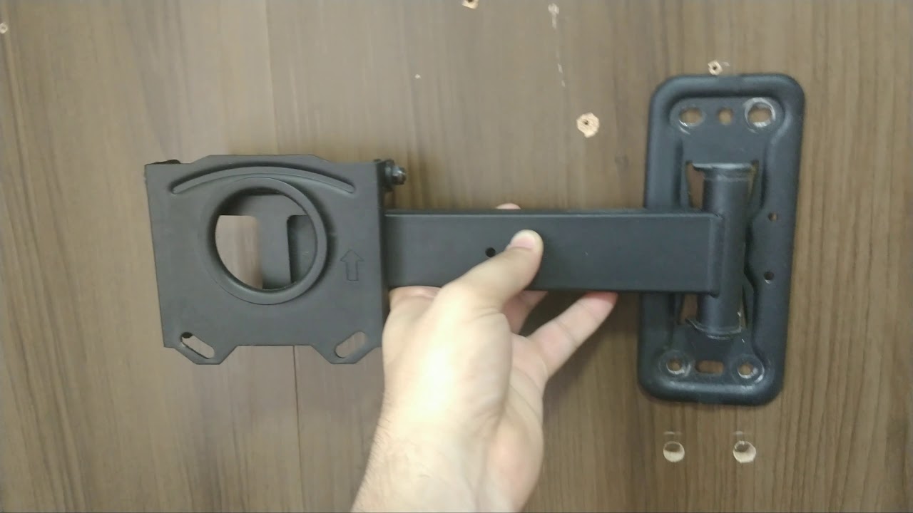 Instalando suporte de tv articulado no painel de mdf