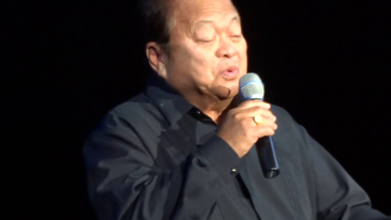 RIC MANRIQUE JR AT QUEEN LOLA PAGEANT  2013 AT LONG BEACH CALIFORNIA...