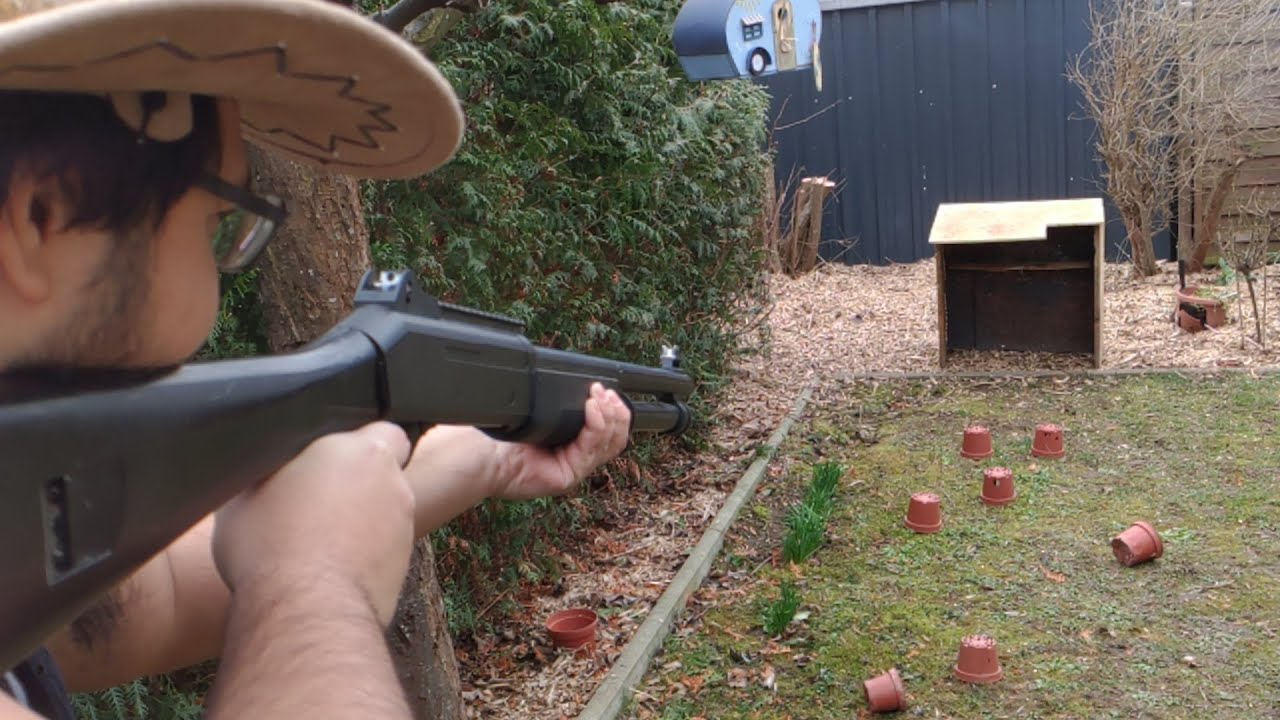 G.S.G M4 Airsoft Shotgun Federdruck