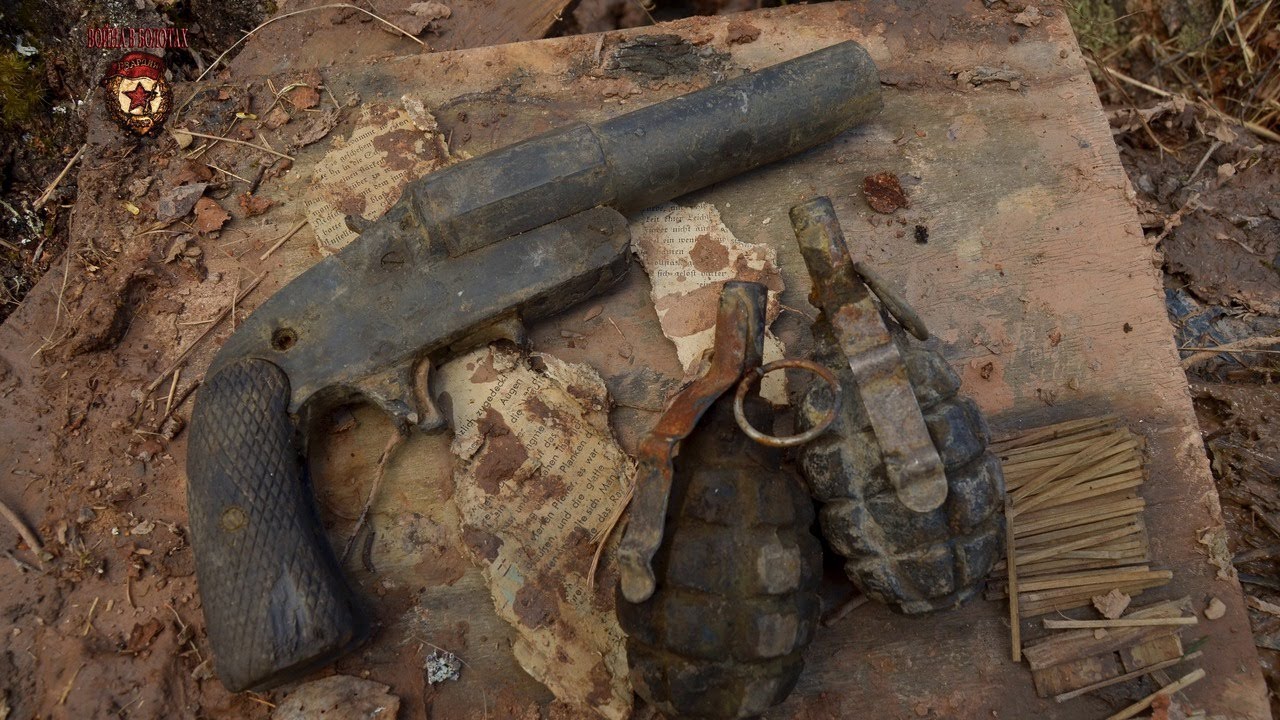 Неожиданные находки в выбитых блиндажах / Unexpected finds in the dugouts of the Wehrmacht