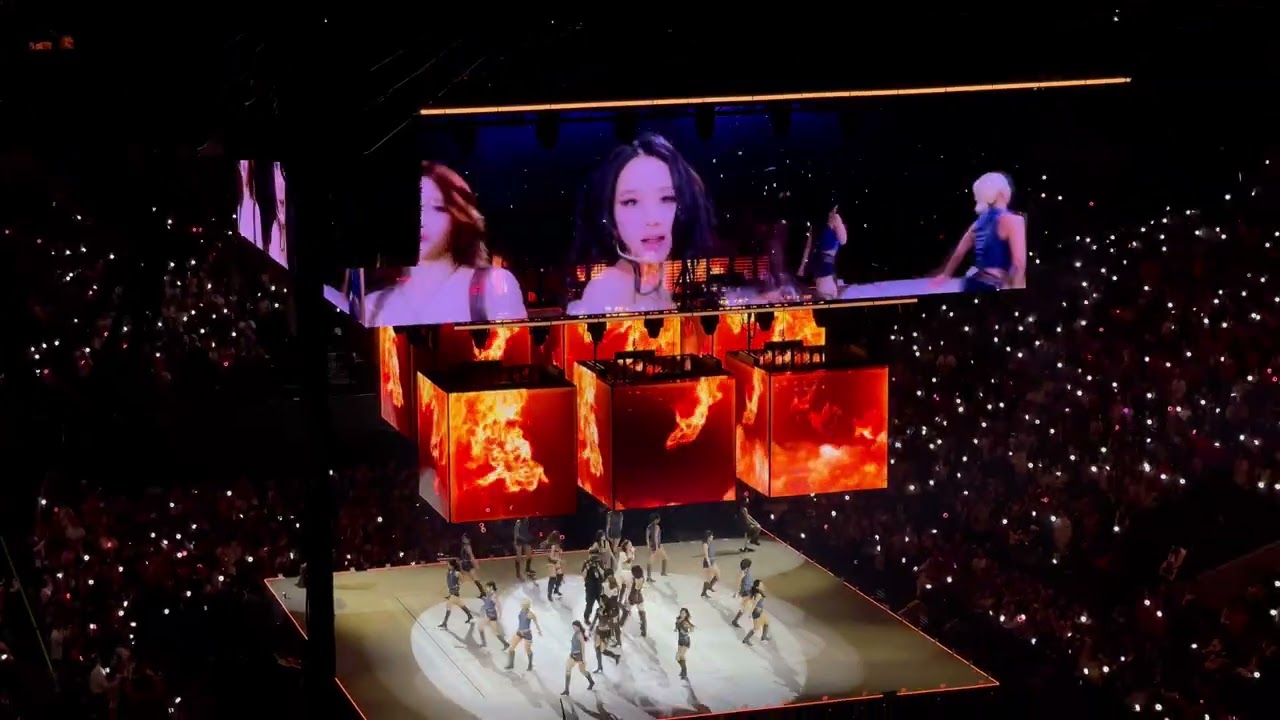 TWICE - RIGHT HAND GIRL @ TWICE [THIS IS FOR] WORLD TOUR IN DALLAS - Day 1 [01.31.2026]