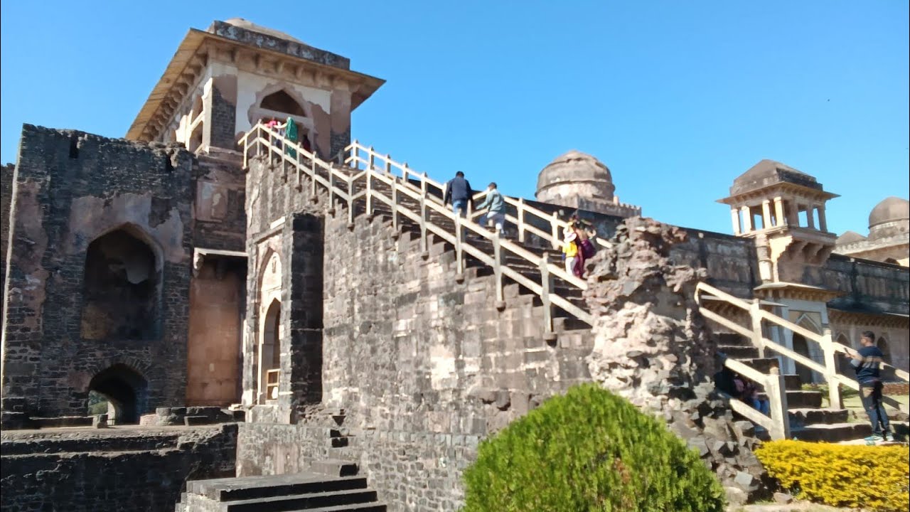 Mandu Fort in Madhya Pradesh # Tourist Places To Visit in Mandu 