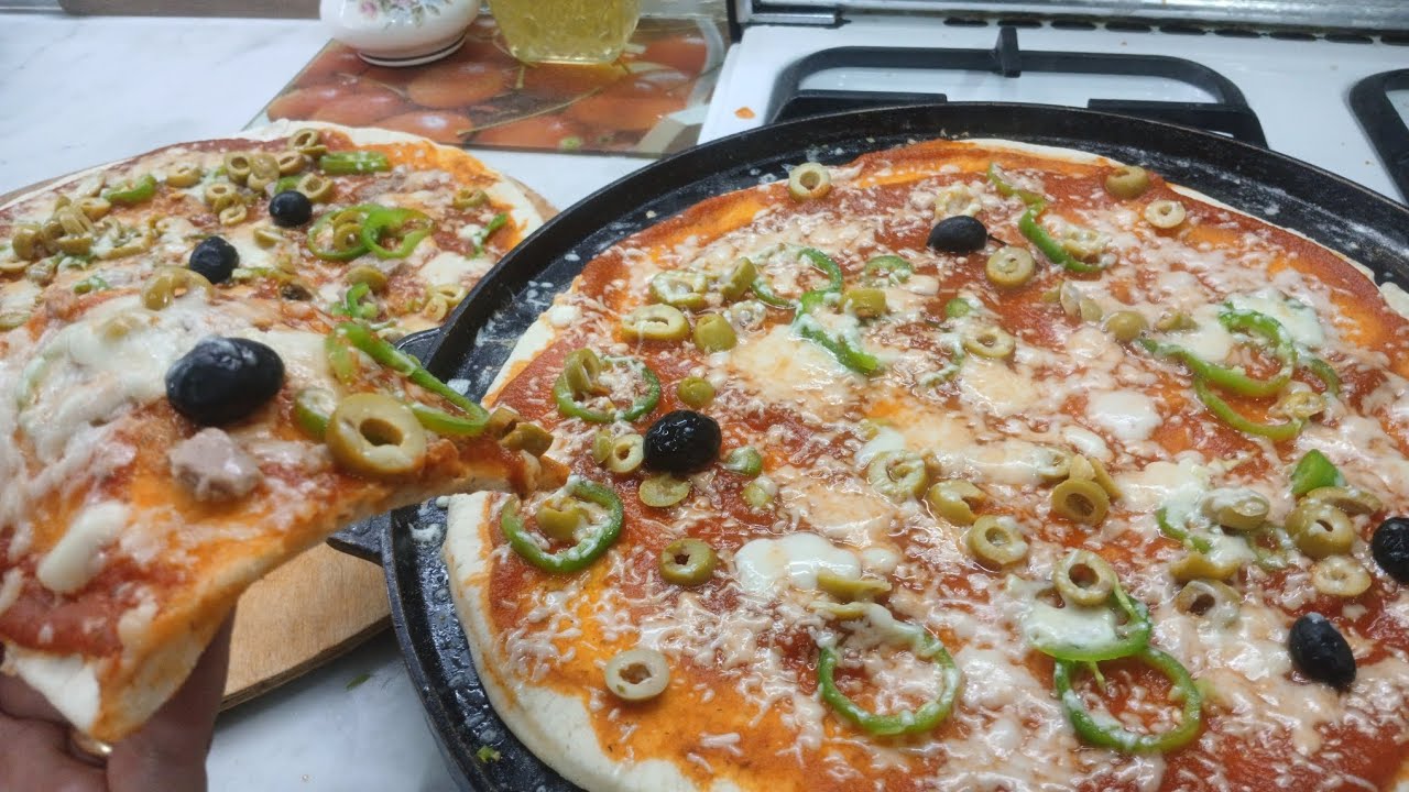 بيتزا المقلاة/او بيتزا طاجين لذيذة جدا وسهلة🍕