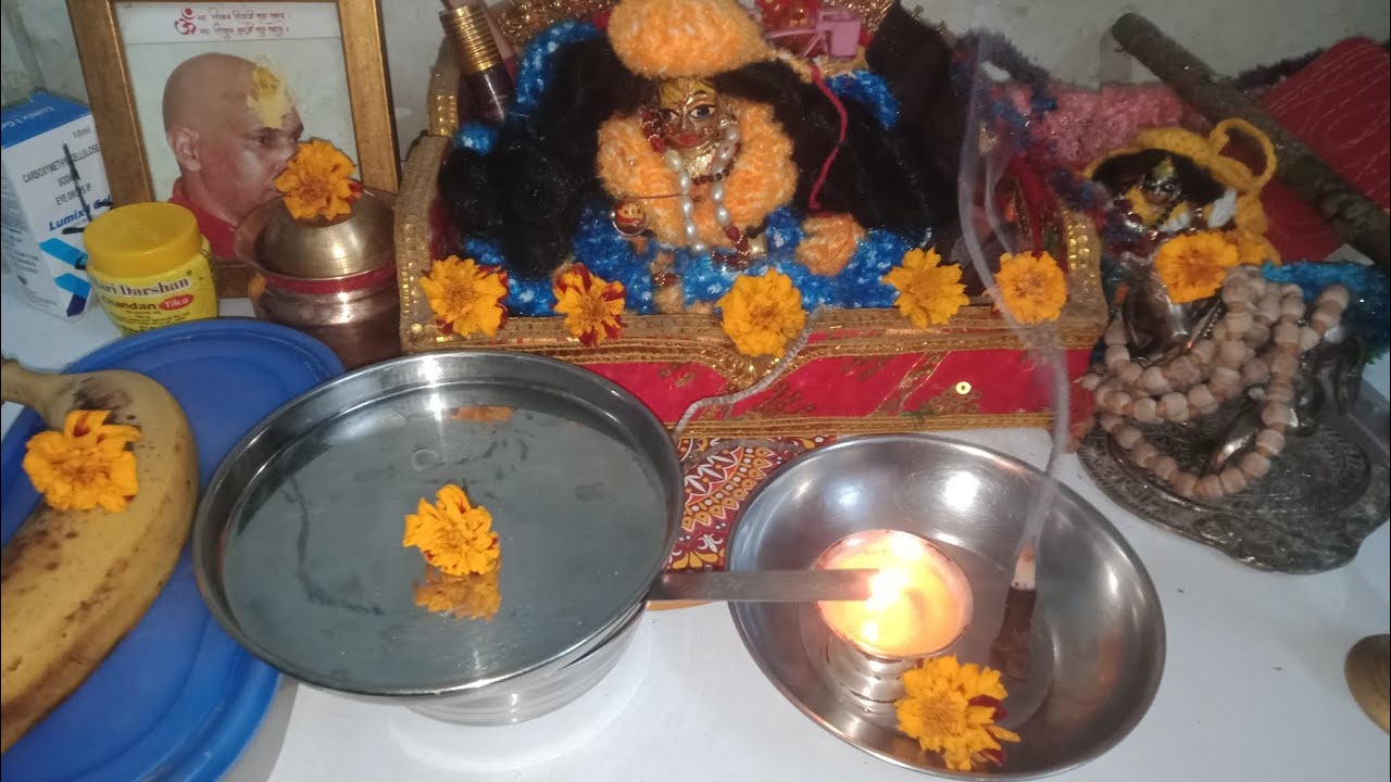 मॉर्निंग पूजा कान्हा जी की बिल्कुल आसान तरीके से सिंपल पूजा#कान्हा जी🙏👍🌹🦚