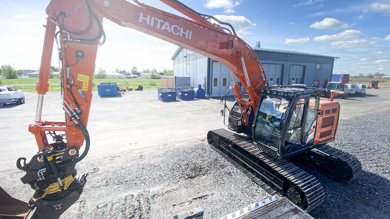 Hitachi ZX225USRLC-6 esittelyss&auml;