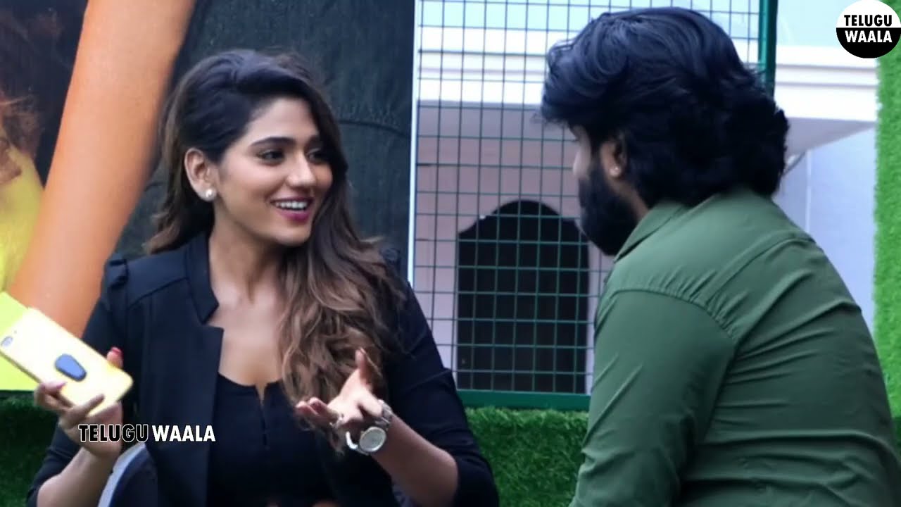 Killer తో ప్రాంక్ || Prank On Killer Movie Heroine || Telugu Pranks || Telugu Waala
