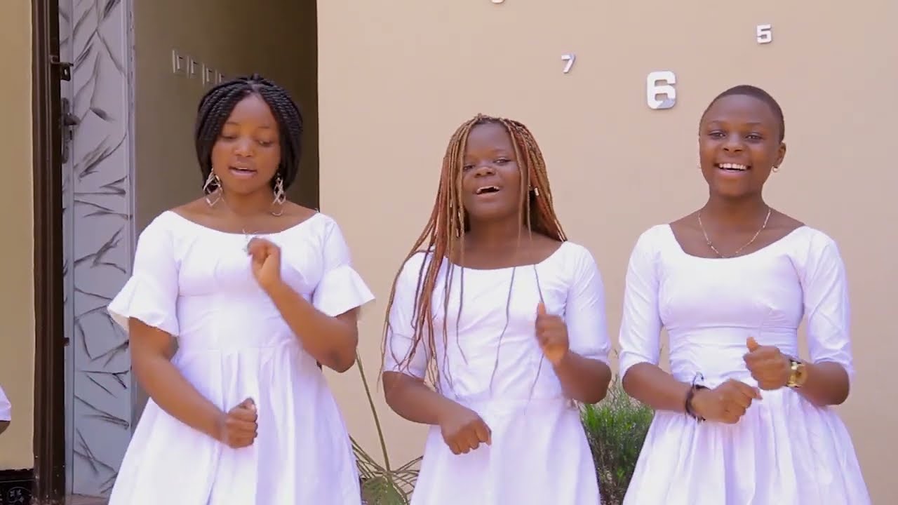 Mungu anajibu Maombi, par Asifiwe Gospel de Butembo , Album Yesu Rafiki Mwema (clip Officiel) 15k