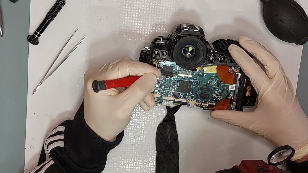 Nikon D700 hot mirror removal
