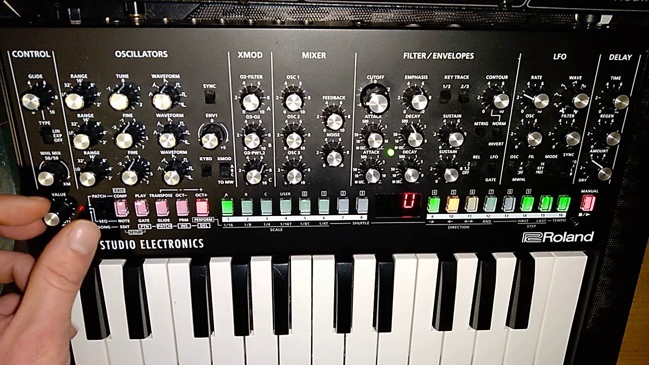 Roland SE-02 Sequencer & considerazioni ITA