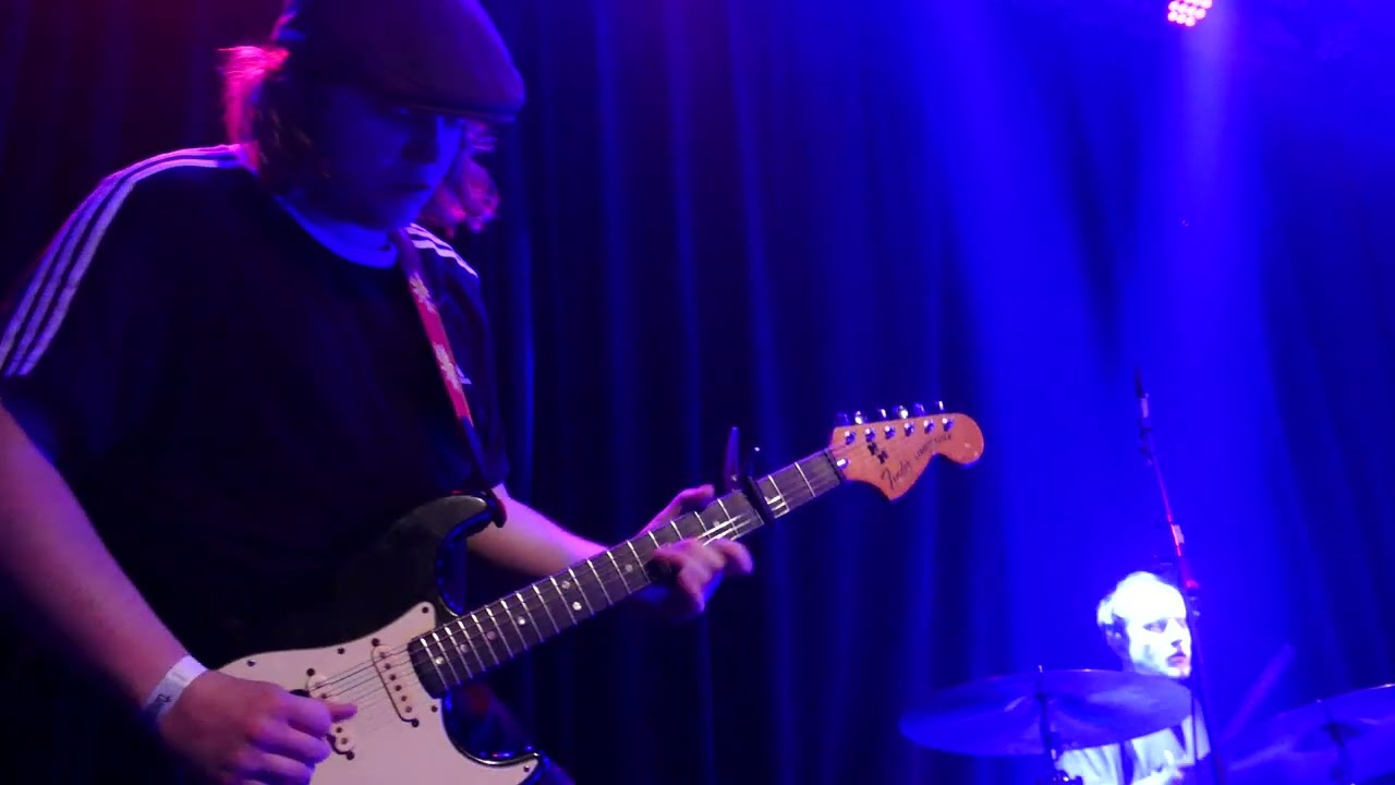 The Zac Schulze Gang - I fall apart (6of7)  Best version ! @ Luxor Live Theater, Arnhem, sept. 2024.