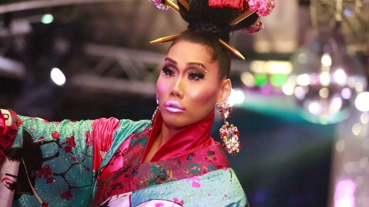 Gia Gunn: 
