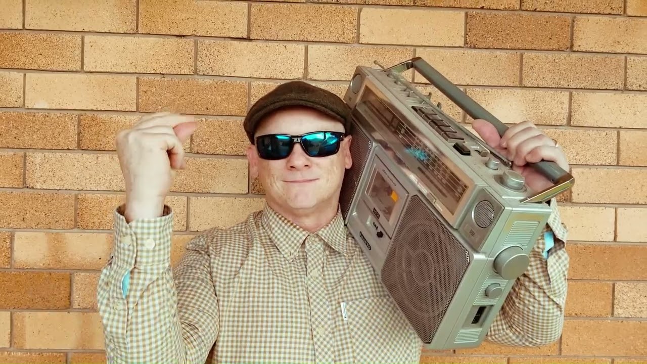 SHANDY - BOVVER BOOGIE ( OFFICIAL VIDEO )