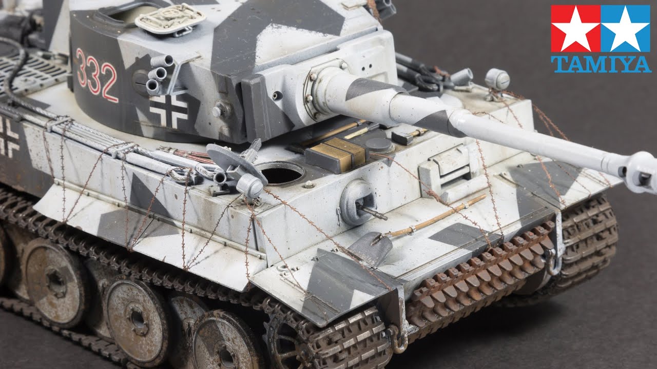 Tiger I Early snow camouflage (Tamiya 1/35 scale model)