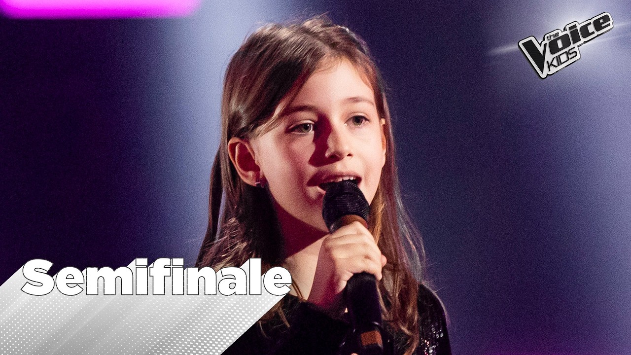 Una dolcissima Adriana in “Ci pensiamo domani” di Angelina Mango | The Voice Kids Italy Semifinale
