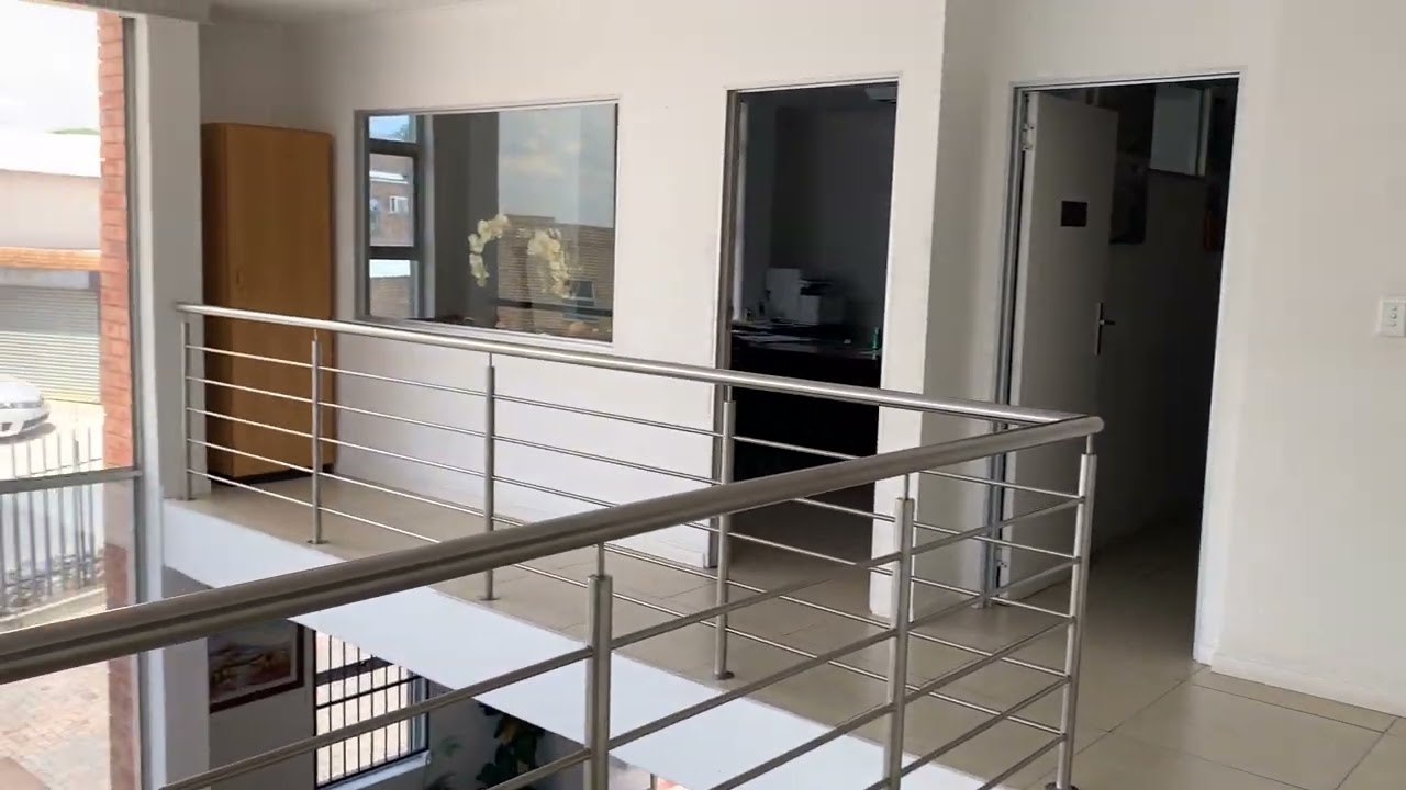 Warehouse To Let in Meadowdale Germiston! With Loading Dock