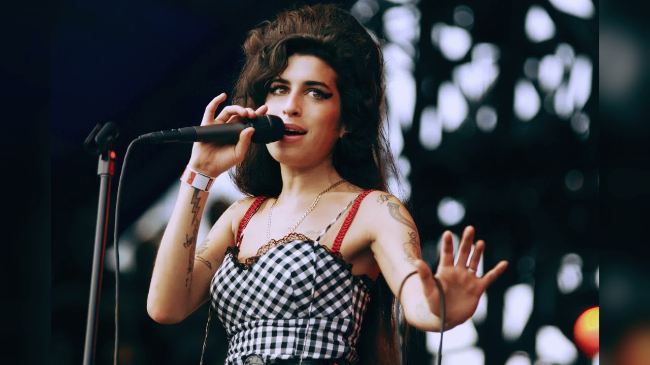 Amy Winehouse - Rehab (slowed + reverb)
